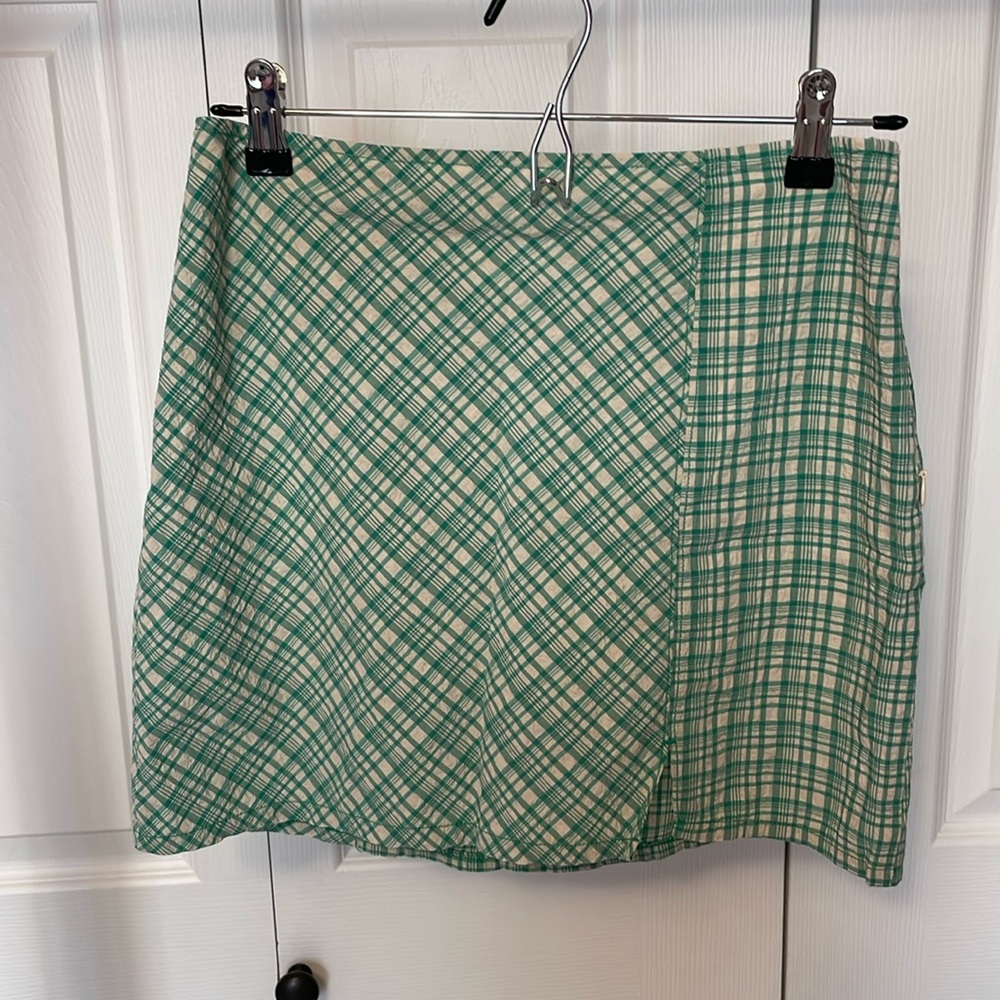 Urban Outfitters Green and Cream Plaid Mini Skirt Size Small